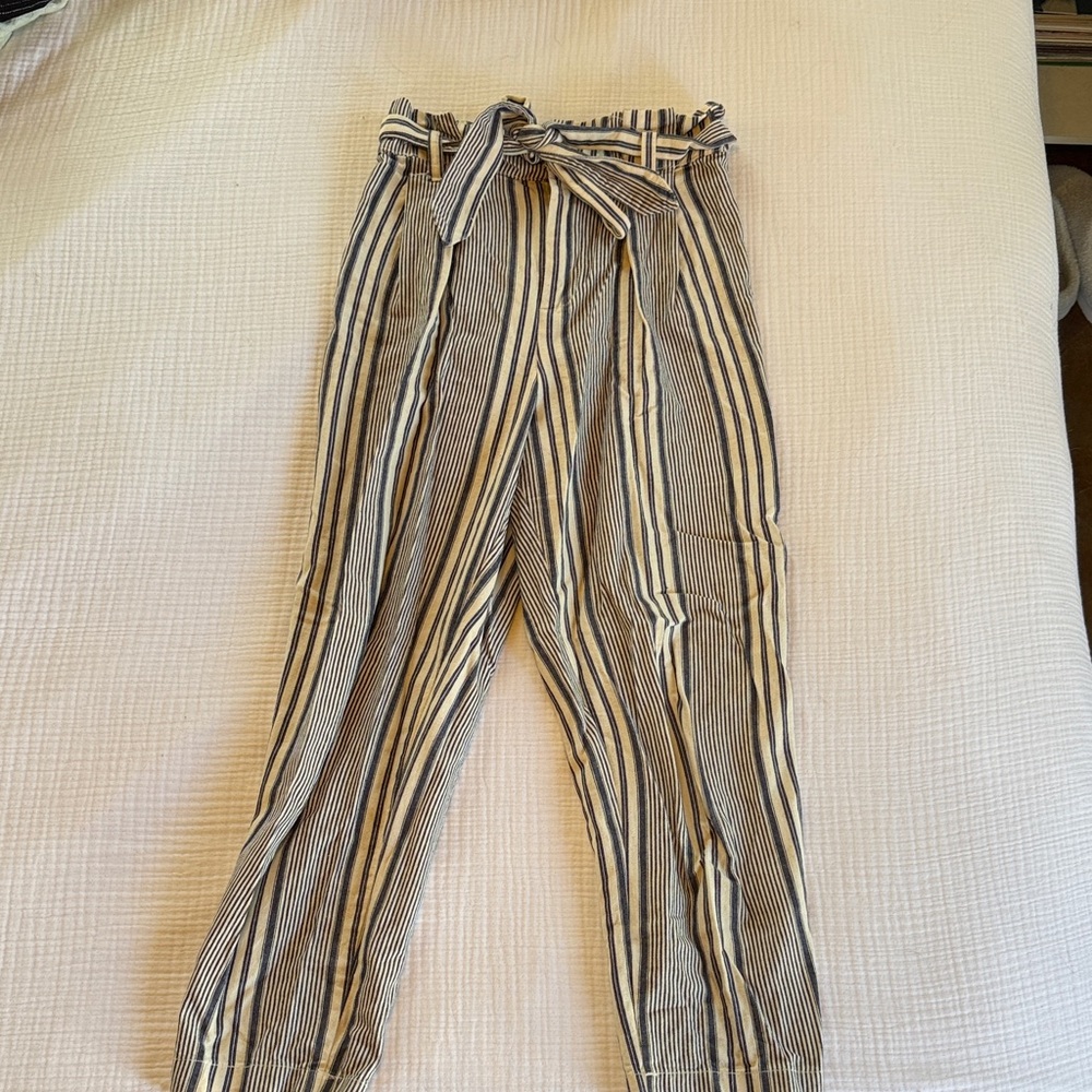 Forever 21 Striped Paperbag Waist Pants - Black and Cream